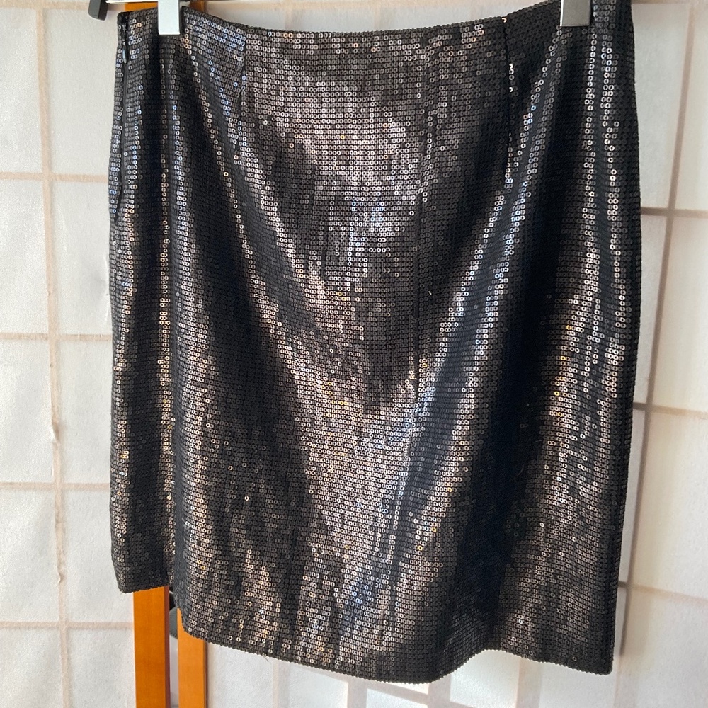 Classic Black Sequined miniskirt